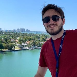 Meet your Posher, Juan